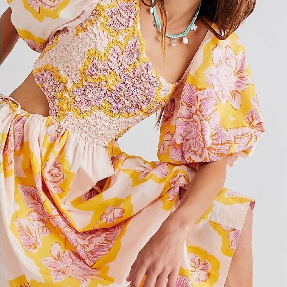 Free People Kalina Printed Midi Dress
Size XS,M NWOTânever wornâbefore - Picture 7 of 16